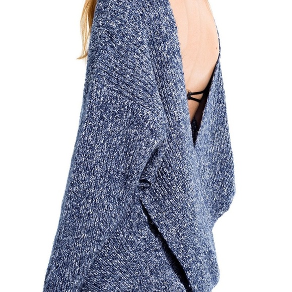 Wildfox Drew Reversible Sweater NWT - Picture 4 of 8